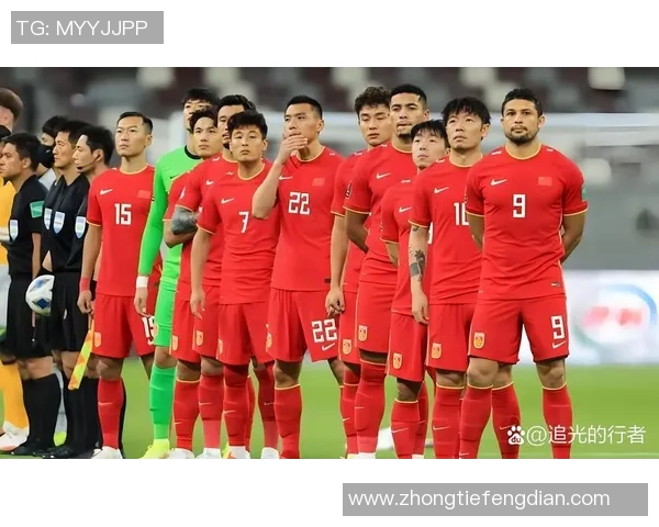 中国足球迎战卡特尔球队力争在国际赛场上再创辉煌